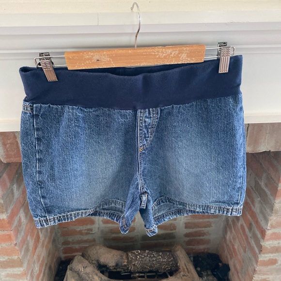 Motherhood Maternity Denim‎ Jean Casual Shorts size Small Pregnancy Expecting - Picture 1 of 6